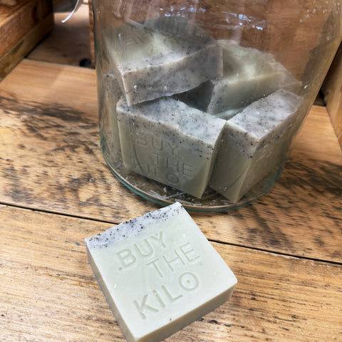 Rosemary, Lemon & Poppy Seed (Buy The Kilo Exclusive) - Zenoté Soap